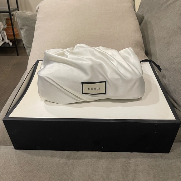 GG Marmont Flap Bag Medium - Picture 4 of 10